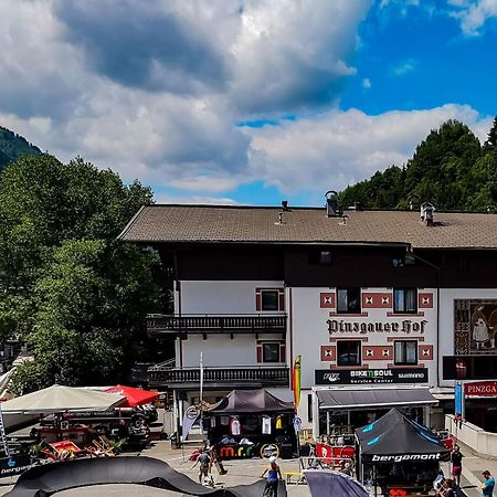 Hotel Pinzgauerhof - Inclusive Evening Dinner Saalbach-Hinterglemm Esterno foto