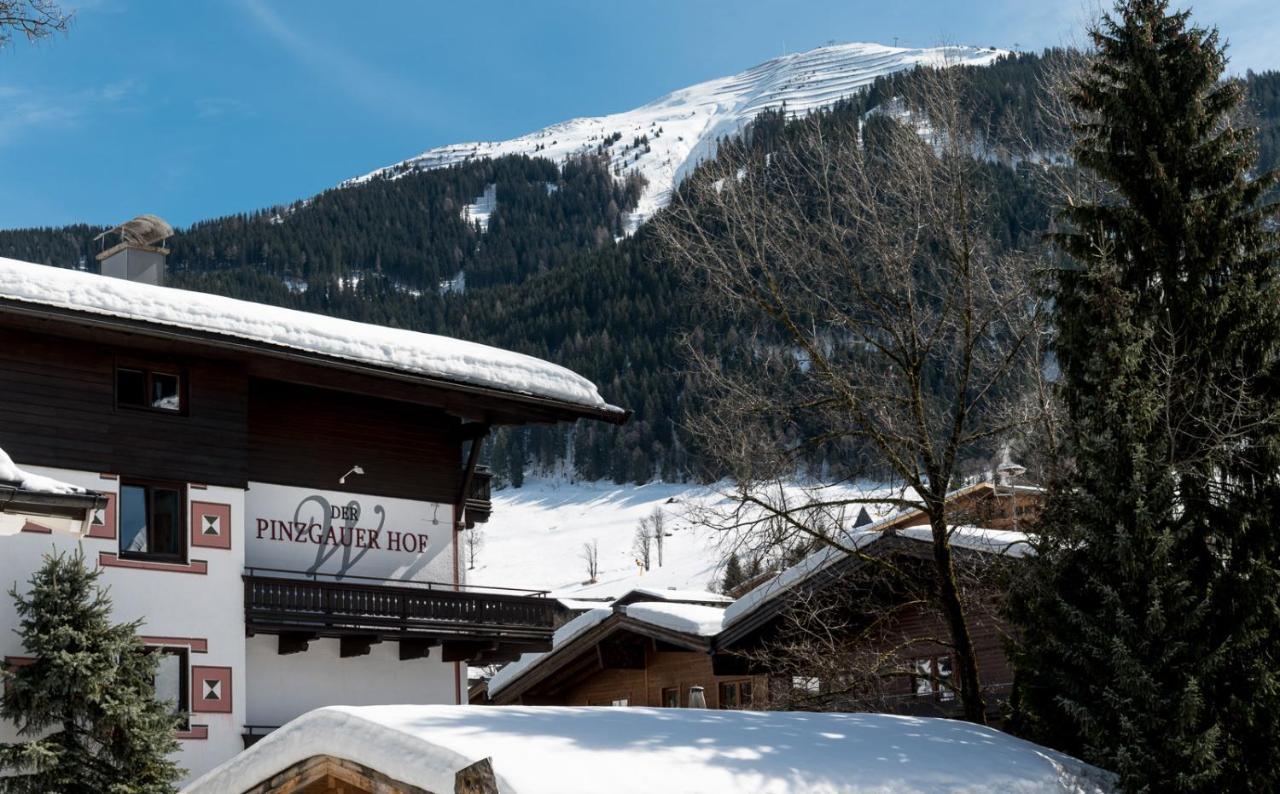 Hotel Pinzgauerhof - Inclusive Evening Dinner Saalbach-Hinterglemm Esterno foto