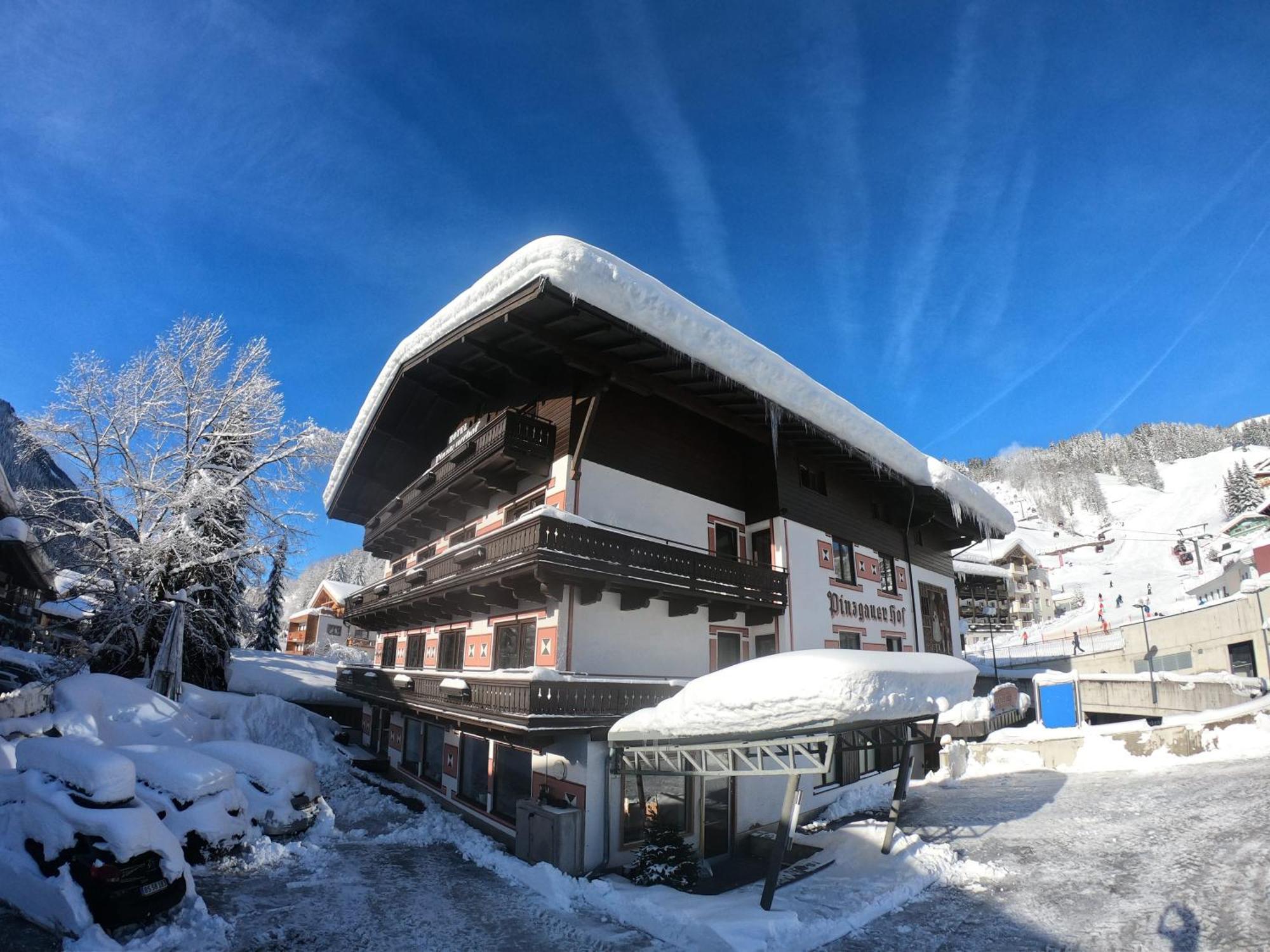 Hotel Pinzgauerhof - Inclusive Evening Dinner Saalbach-Hinterglemm Esterno foto